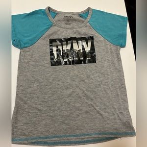 DKNY girls size XL gray graphic short sleeve t-shirt